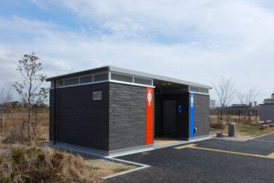 
                                        <span class="series">RHODES サイドライト </span>                                        <span class="area">兵庫県 明石市</span>                                        <span class="number">RH-03FE-6210</span>                                        <span class="method">公園トイレ</span>                                        <span class="snow">耐積雪：0.4m</span>                                                                                <span class="carry">搬入車両：10～13t車</span>                                        <span class="exterior">外装：窯業系サイディング</span>                                        <span class="biko">備考：バリアフリー＋男子＋女子</span>                                                                        